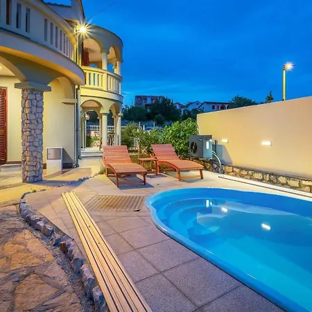 Villa Charming Rea With Heated Pool *