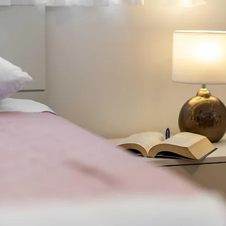 Villa Charming Rea With Heated Pool Sveti Filip i Jakov