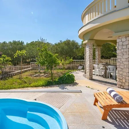 Charming Rea With Heated Pool * Sveti Filip i Jakov