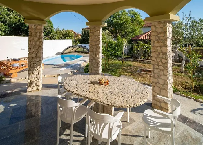 Charming Rea With Heated Pool Villa Sveti Filip i Jakov