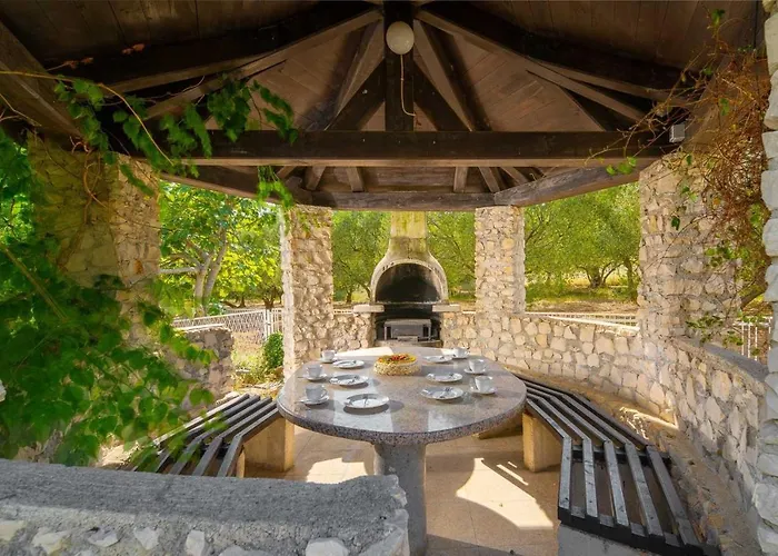 Charming Rea With Heated Pool Villa Sveti Filip i Jakov