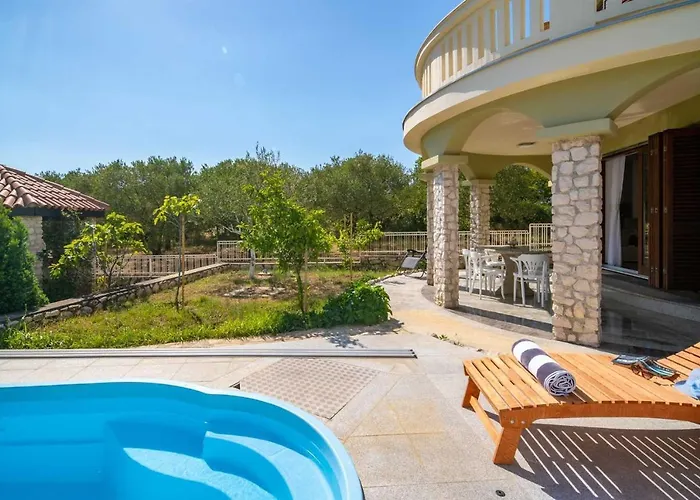 Charming Rea With Heated Pool * Sveti Filip i Jakov