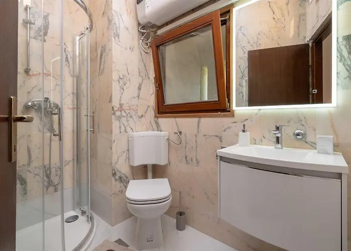 Charming Rea With Heated Pool Sveti Filip i Jakov